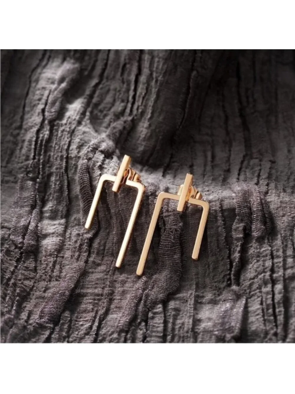 GOLD 14k Gold Plated Geometric Bar Stud Earrings - Picture 4 of 4